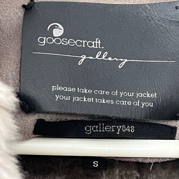 EUC Goosecraft Gallery Women's Gray Faux Fur Collar Jacket Size Small Gallery048 - Picture 3 of 13